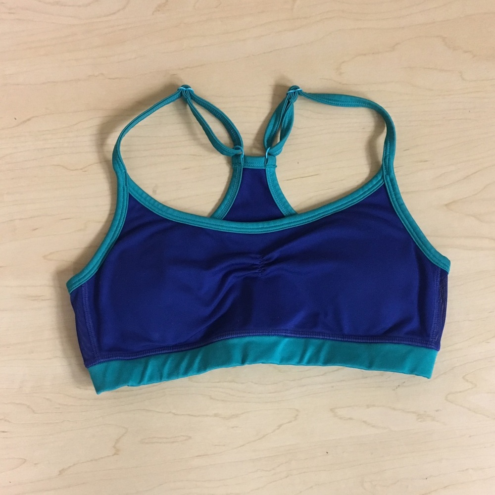 Padded light support sports bra