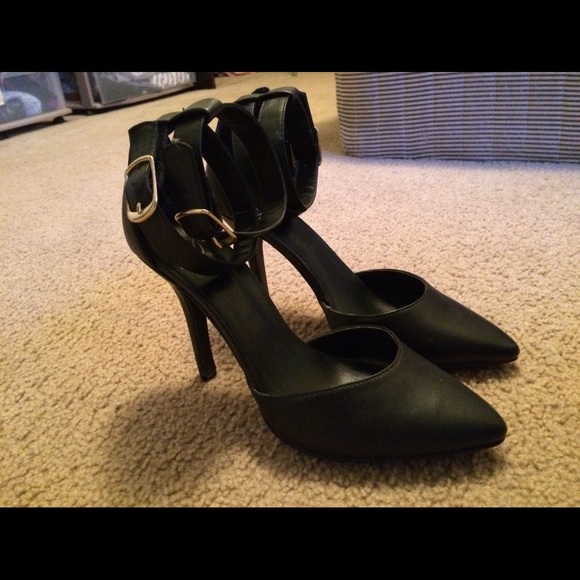 Sexy high heels - Picture 2 of 2