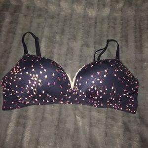Victoria Secret plunge bra