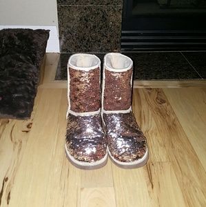 Sparkly blingy Uggs