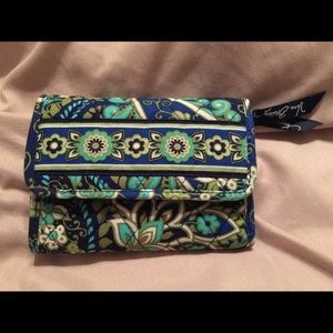 Vera Bradley Rhythm & Blues Wallet EUC