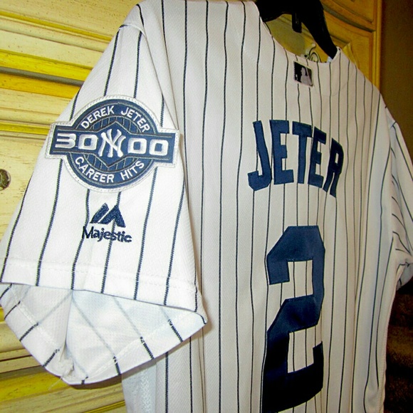 New Jeter Yankees SEWN Jersey w/ 3,000 Hits Patch - Picture 5 of 5