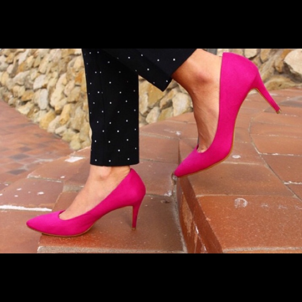 Fuchsia Pumps 👠