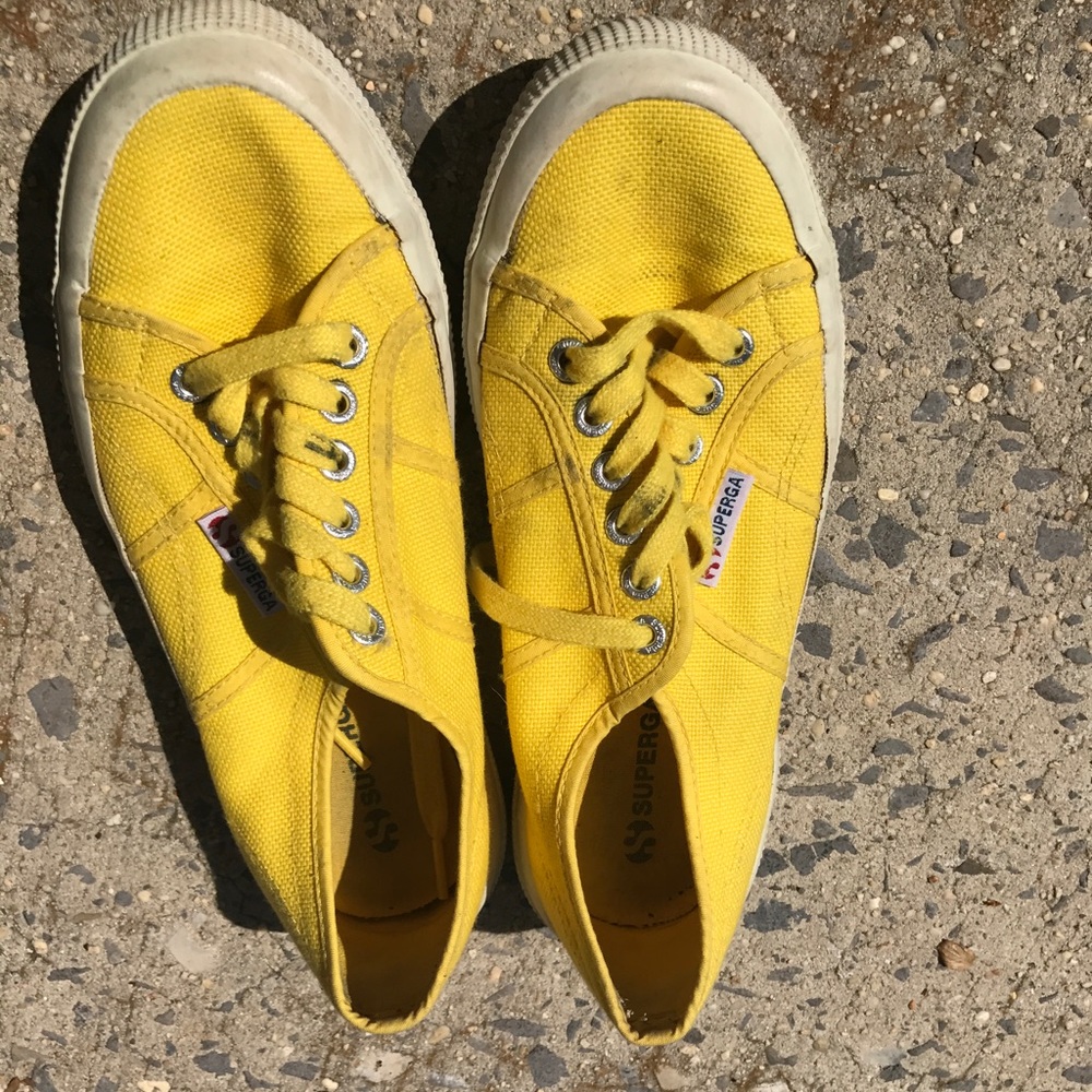 Yellow Superga Tennis shoe 39
