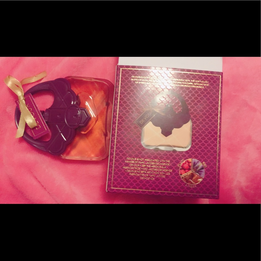Perfume - Picture 2 of 2