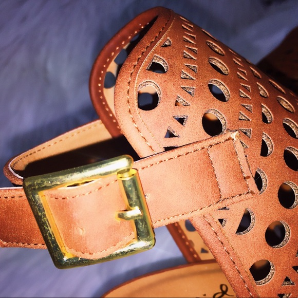 🎉🍯 New Cognac Booties - Picture 4 of 7