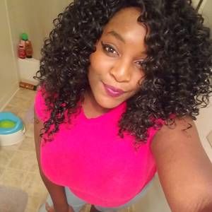 Meet your Posher, Valerie