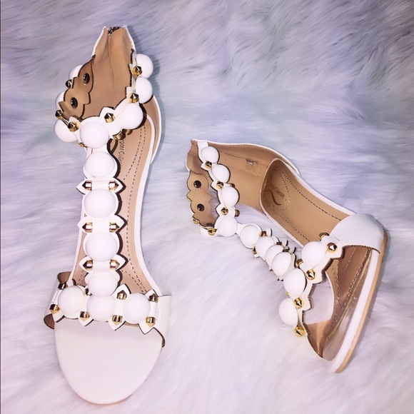 5⭐️New Snow White and Gold Accent Heels - Picture 3 of 7