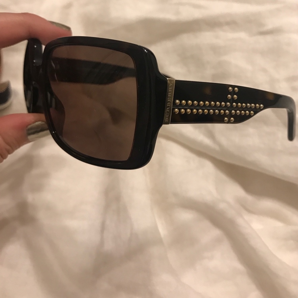 Burberry sunglasses