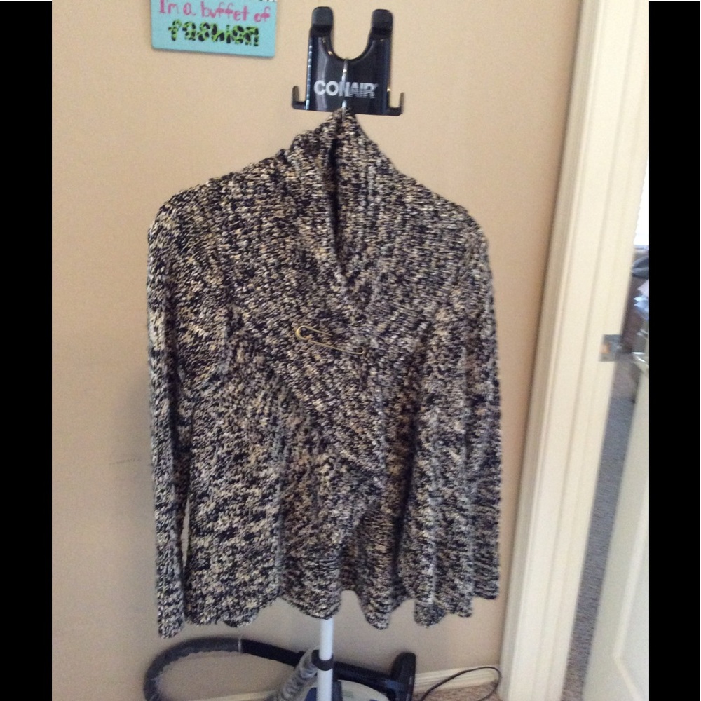 Gorgeous heavy swing cardigan