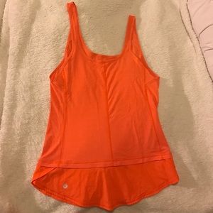 Lululemon top