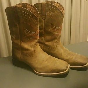 Mens Ariat cowboy boots