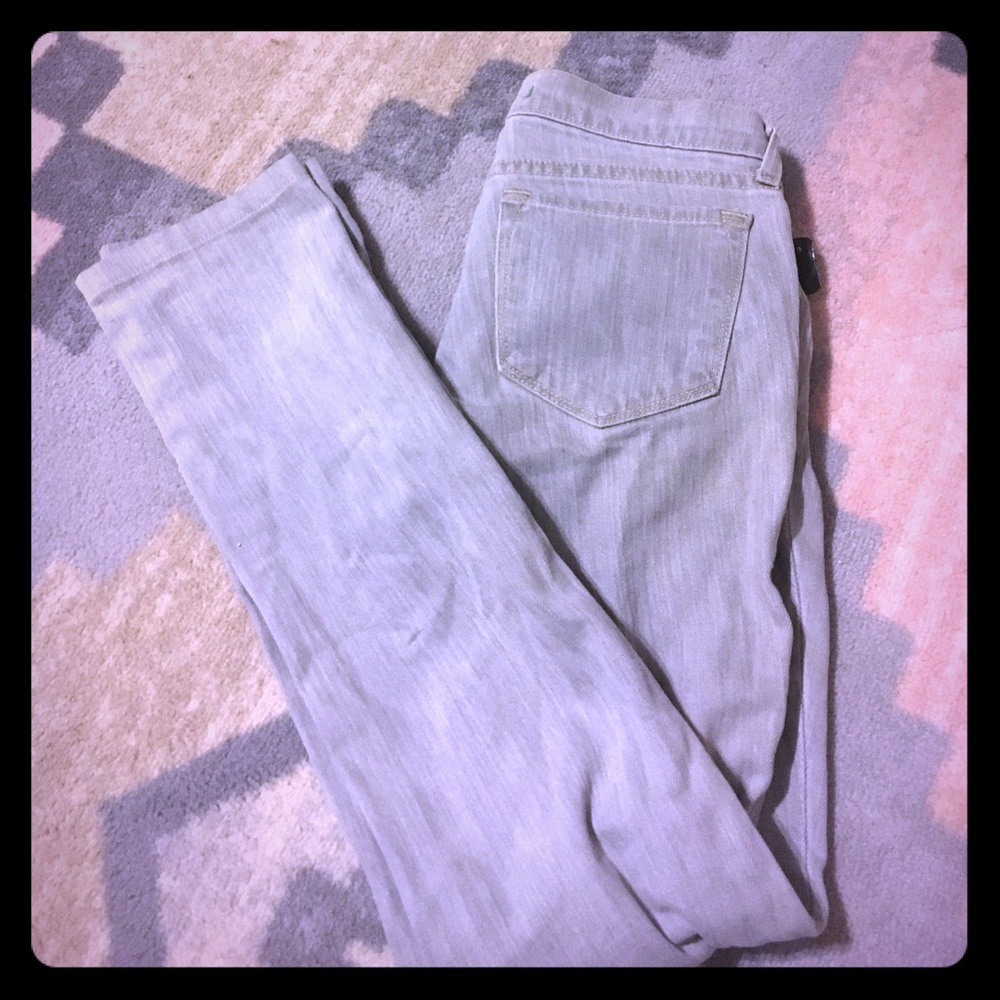 Gray skinny j brand jeans