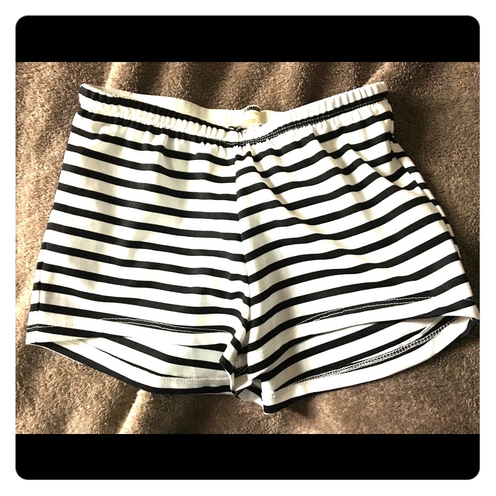 Trendy black and white striped shorts. NWT!!
