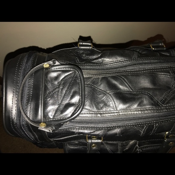 LEATHER DUFFLE BAG. - Picture 4 of 8