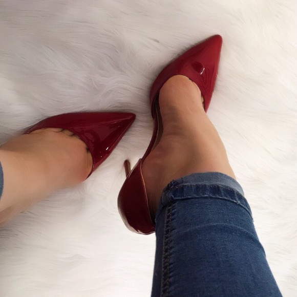 🎉New So Fine Classy Fire Red Heels - Picture 7 of 8