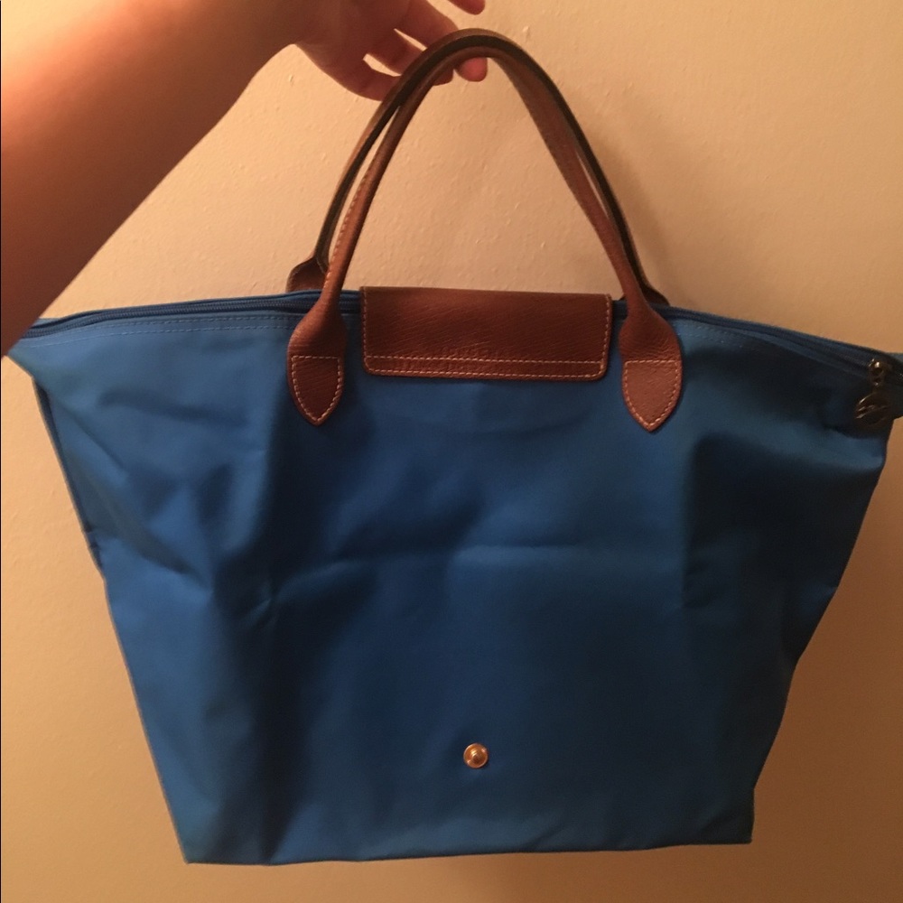 LONGCHAMP medium short handle