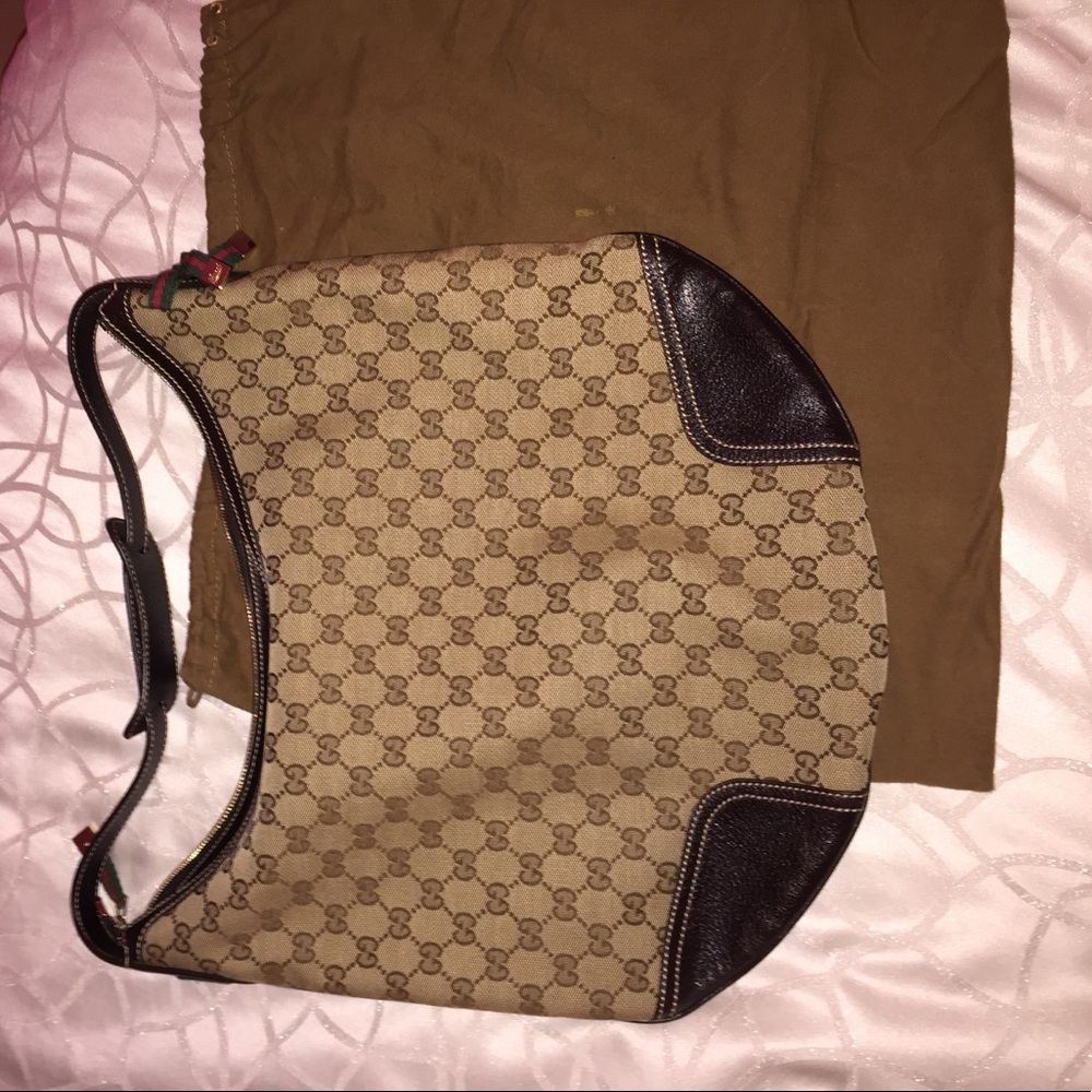 Gucci women's large canvas leather Bree hobo purse