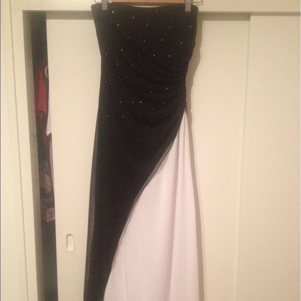 Black and white prom dress