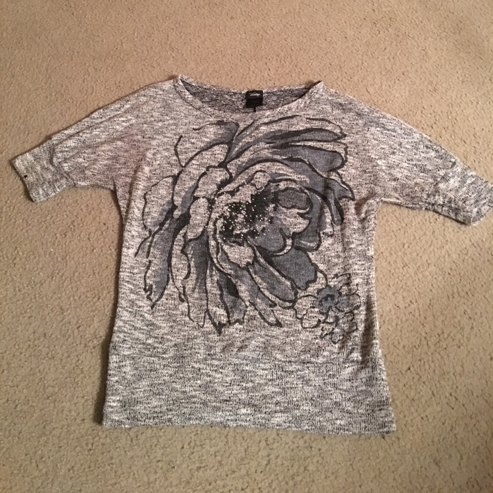(PRICE CUT) Vanity 3/4th Sleeve Sweater