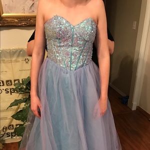 Prom dress