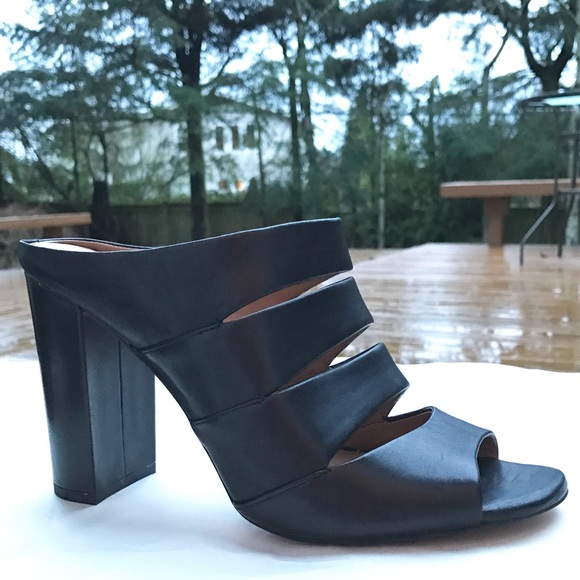 Black Leather Slides  - Everything Must Go Sale! - Picture 1 of 5