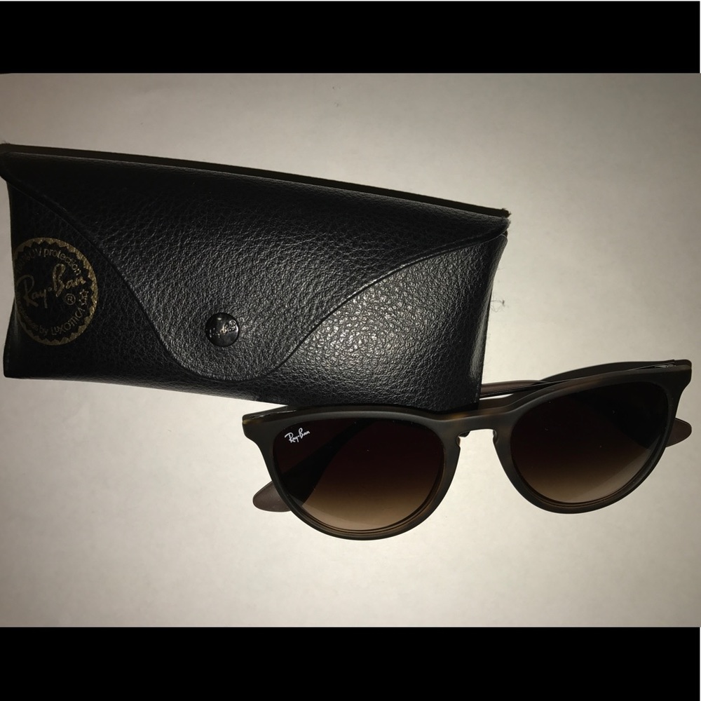 Ray Ban Erika Round Sunglasses!