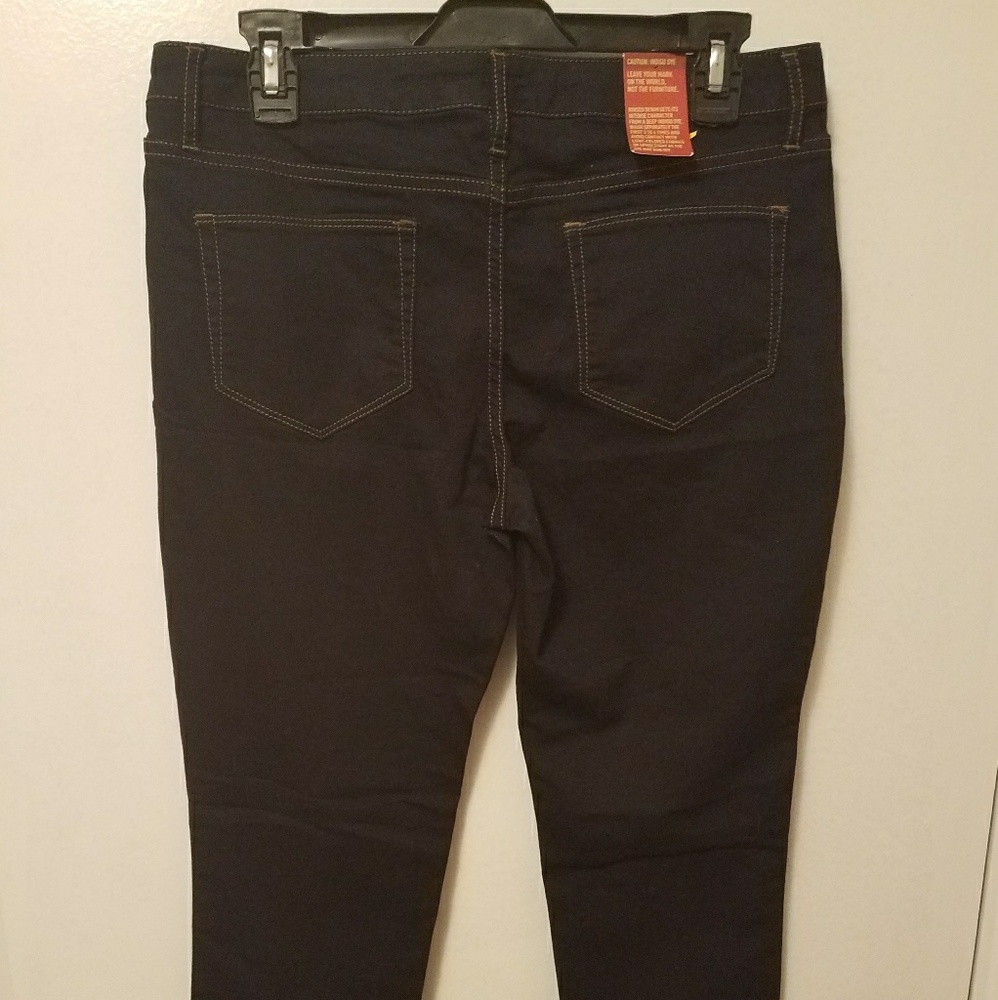 Pants - Picture 2 of 3