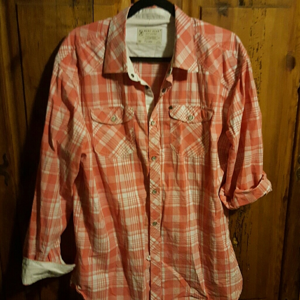 Pink plaid western snap buttondown