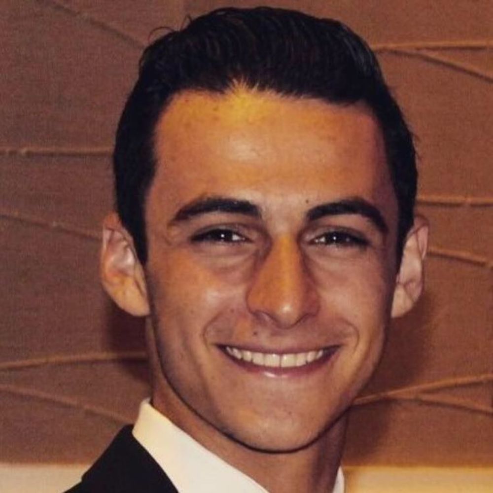 Meet your Posher, Max