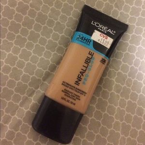 L'Oréal infallible pro glow - 206 buff beige
