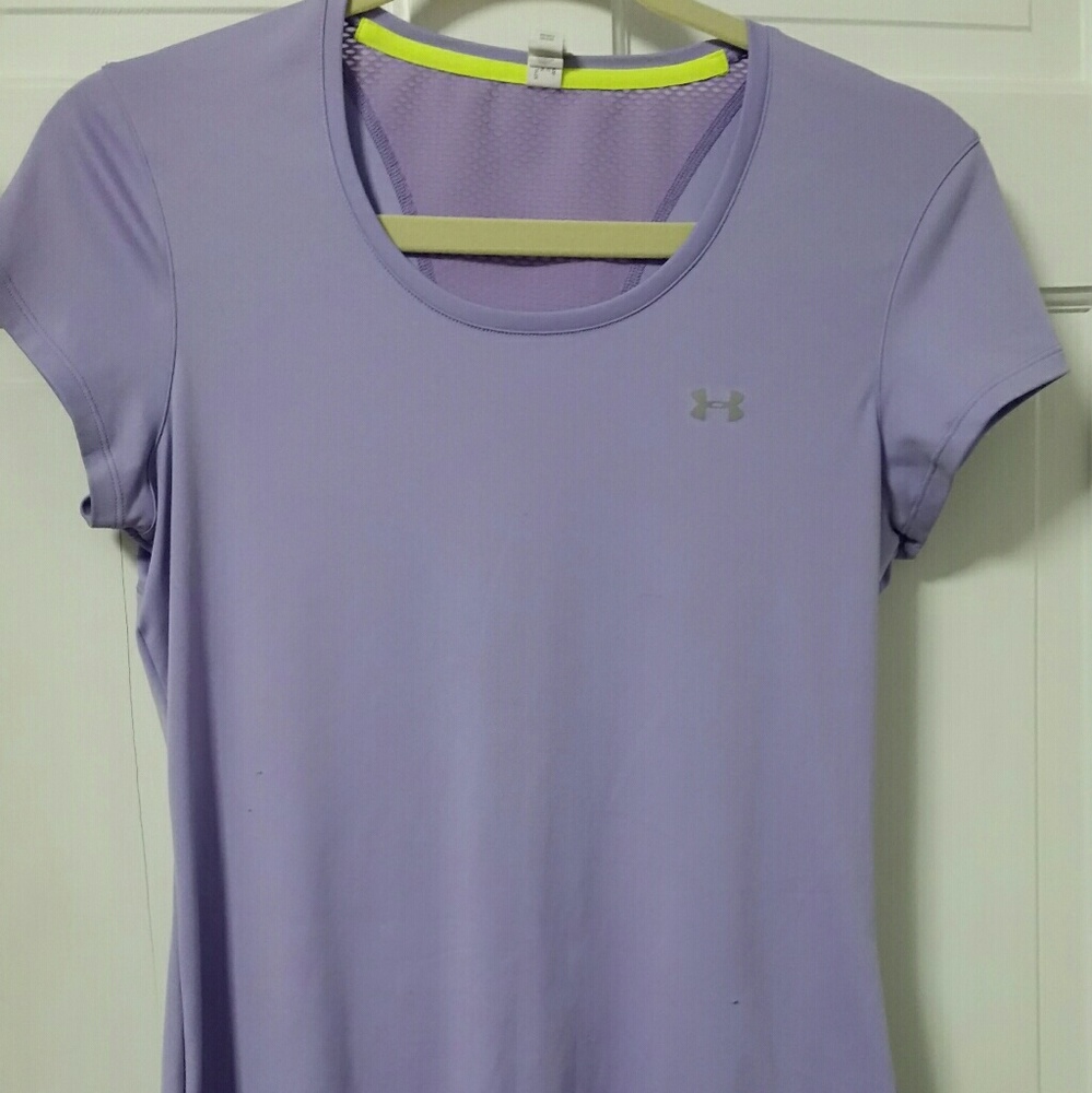 Under Armour S heat gear top