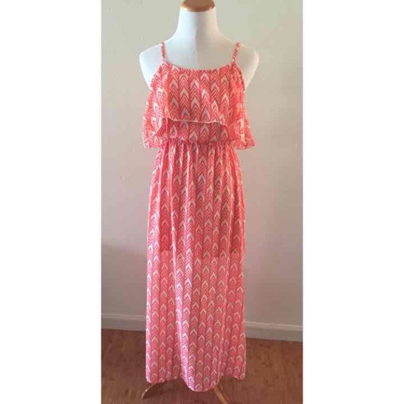 Dresses & Skirts - Coral Chevron Maxi