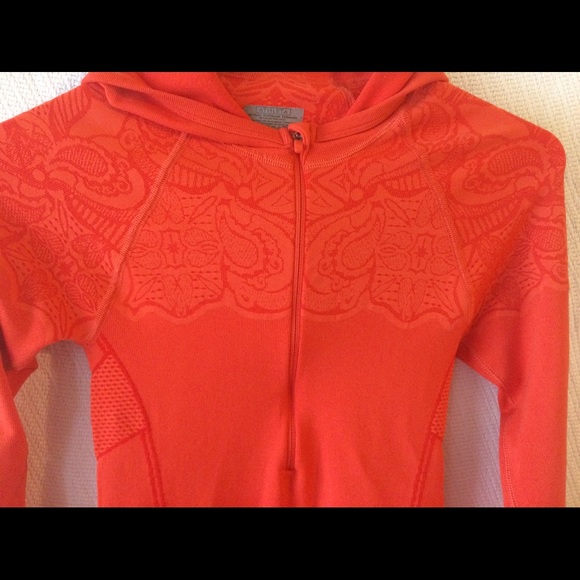 Athleta Twist Half Zip Hoodie SOLD - Picture 4 of 5