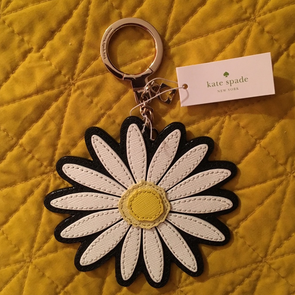 ❌SOLD❌ Kate Spade Daisy Keychain