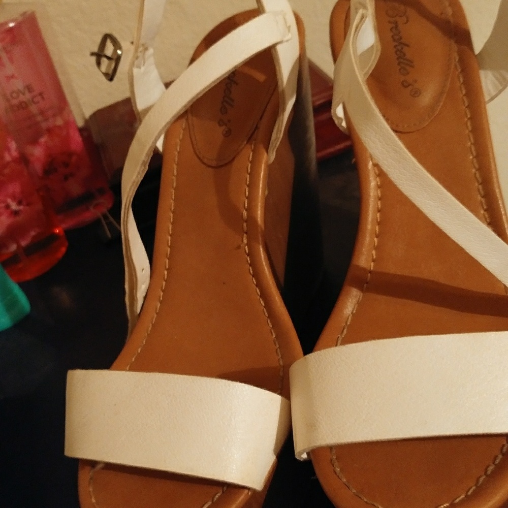 White wooden wedges