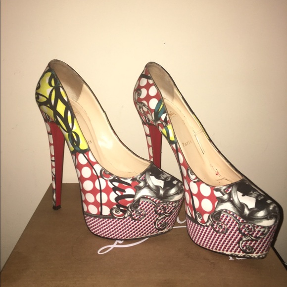 Exclusives - Picture 4 of 4