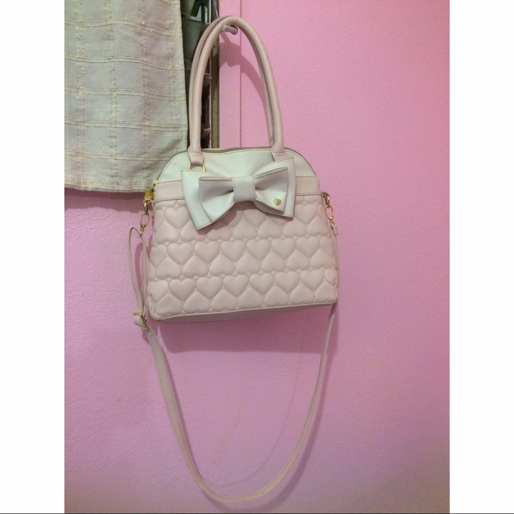 Betsey Johnson purse 🌷