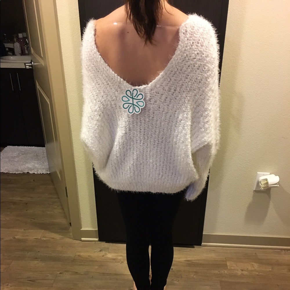 NWT White open back sweater M