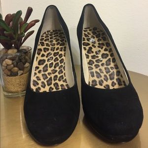 Franco Sarto Suede Texture Black Pump Heels