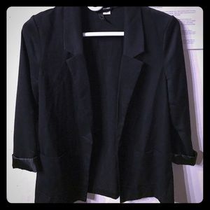 H&M black blazer size 4