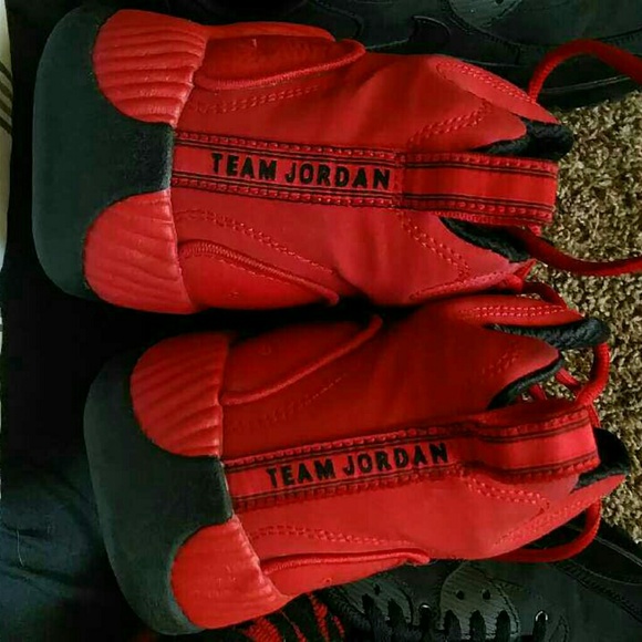 Air Jordan - Picture 3 of 3
