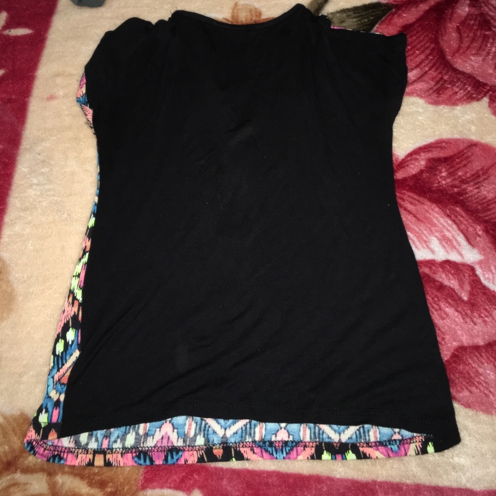 Top - Picture 3 of 3