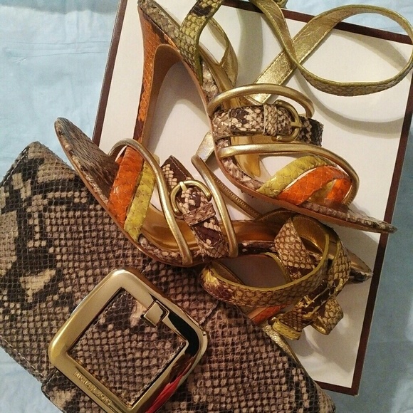 💥DEAL💥Michael Kors clutch and Coach heels. - Picture 2 of 8