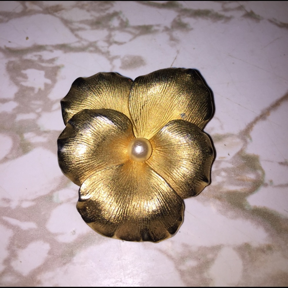 Vintage Coro Pansy Flower Brooch Faux Pearl 1900s