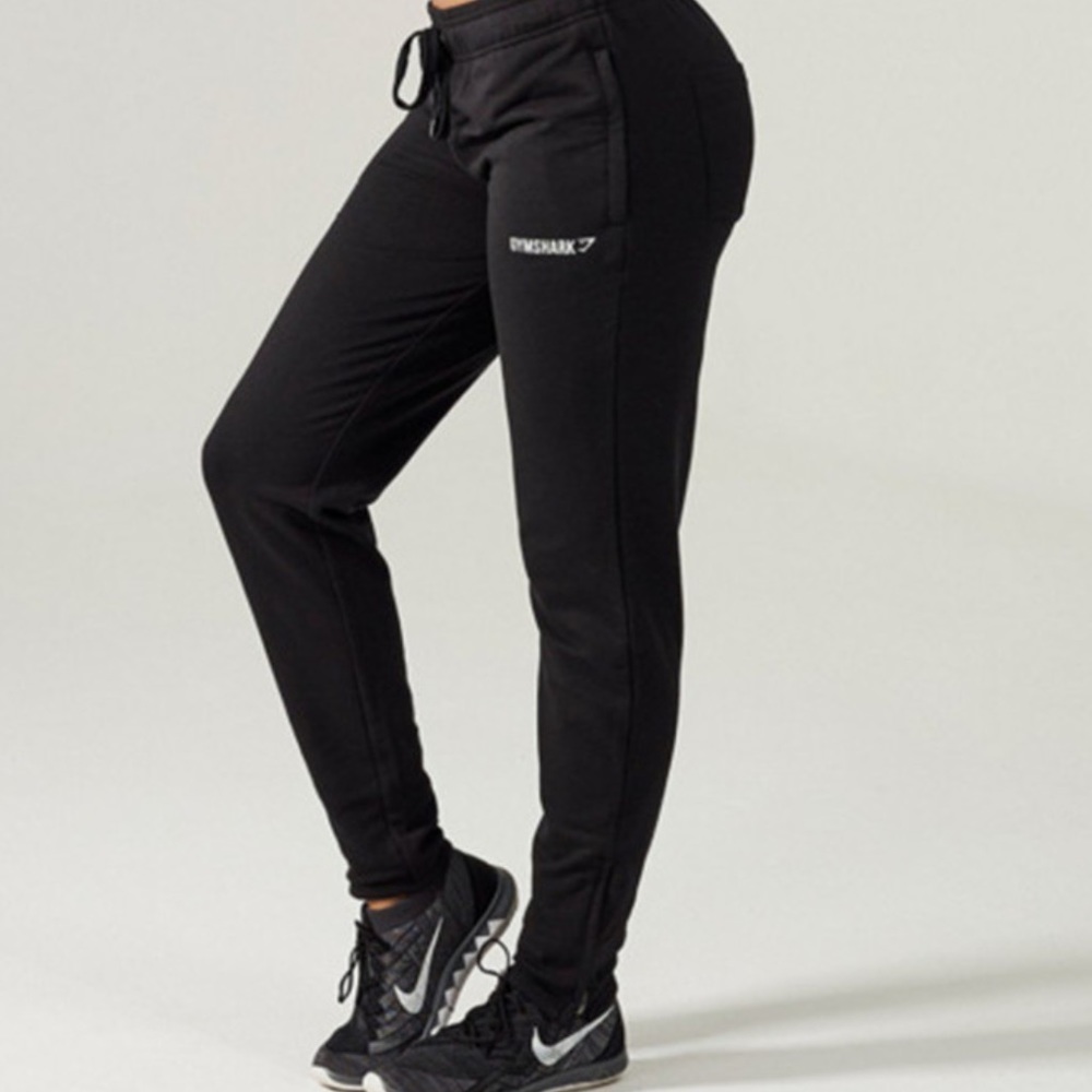 Black gymshark sweatpants