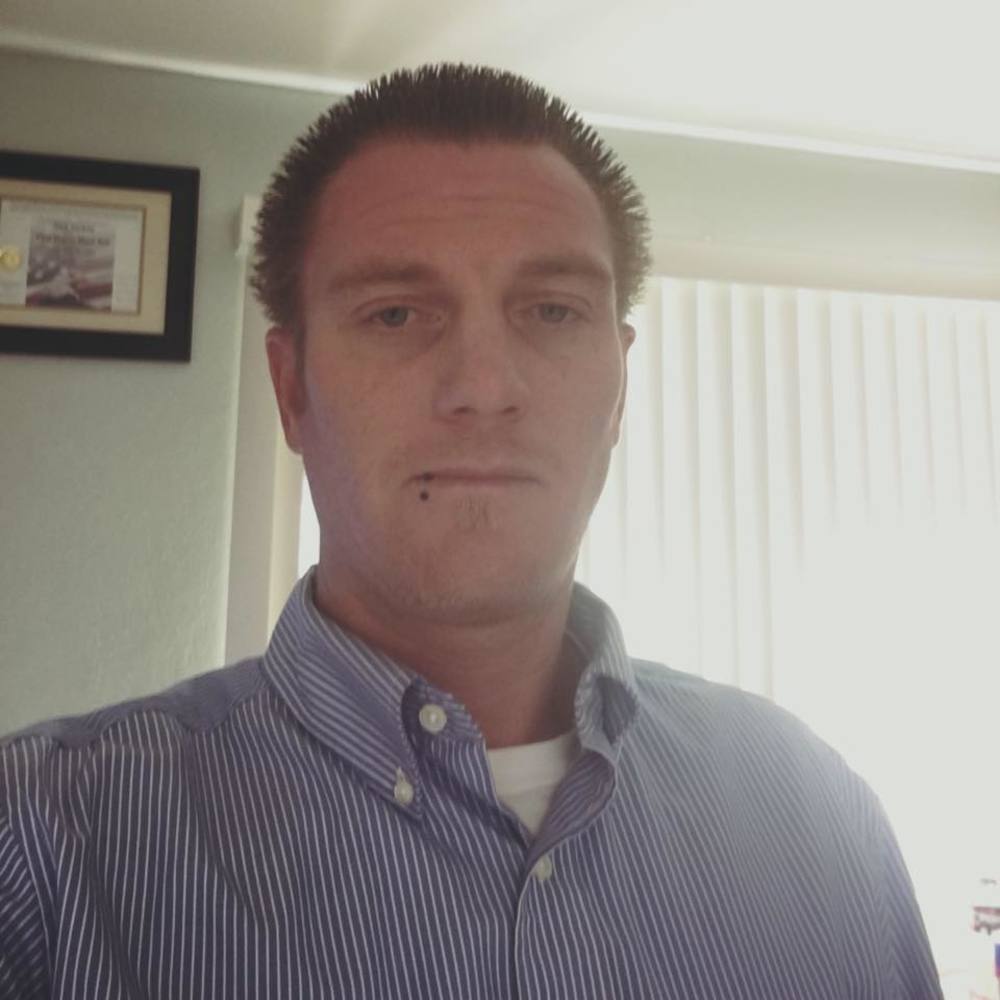 Meet your Posher, Nikolas