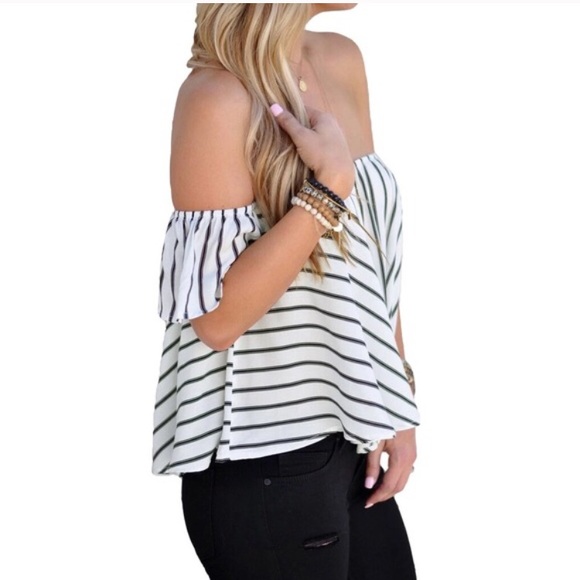 Tops - Striped off the shoulder top