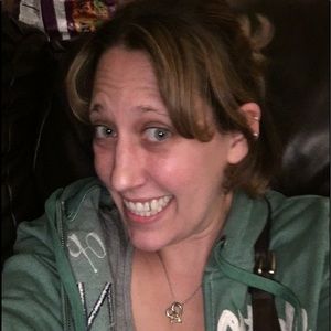 Meet your Posher, Alicia