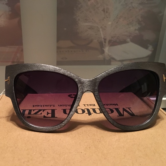 Menton ezil wood grained sunglasses NWT